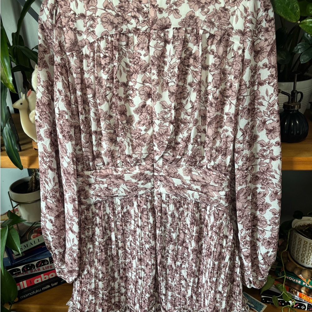 Ivy City Co Brynley Dress in Pink | Small - Picture 6 of 6